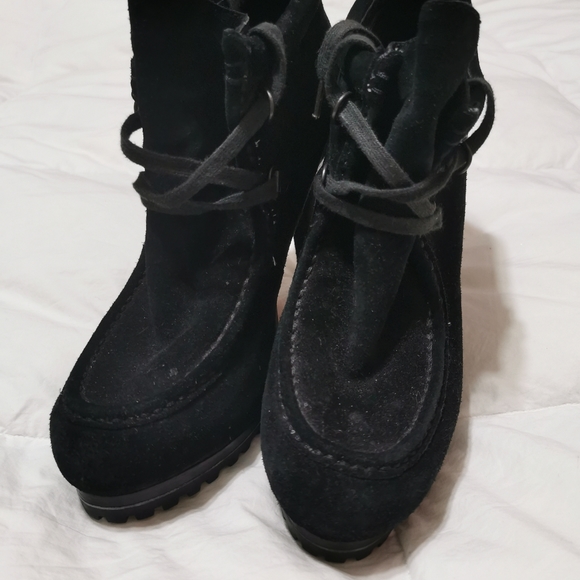 Ash shoes - Picture 1 of 9